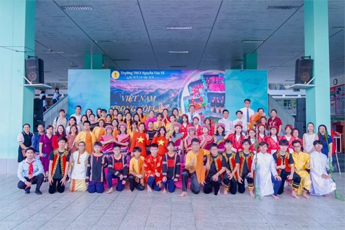 Chương trình sinh hoạt dưới cờ, hoạt động trải nghiệm lớp 9/5 và 9/6