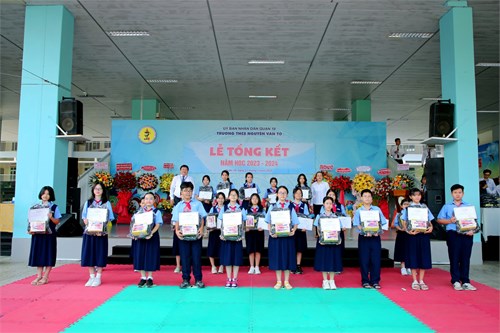 Lễ tổng kết năm học 2023 - 2024