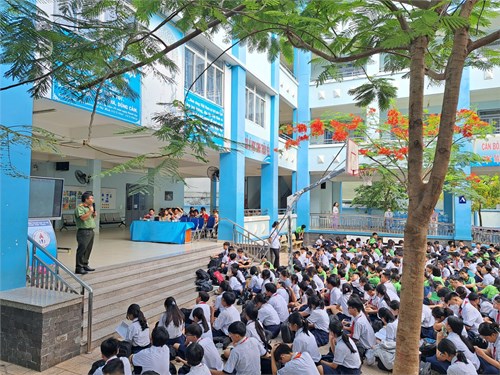 Hình ảnh tuyên truyền pháp luật ngày 08/4/2024