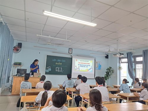 Khai giảng lớp học cảm tình đoàn năm học 2023 - 2024