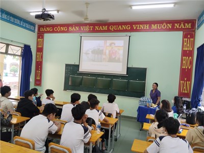 Sinh hoạt câu lạc bộ văn học