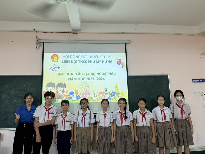 Sinh hoạt CLB Ngoại ngữ năm học 2023 - 2024
