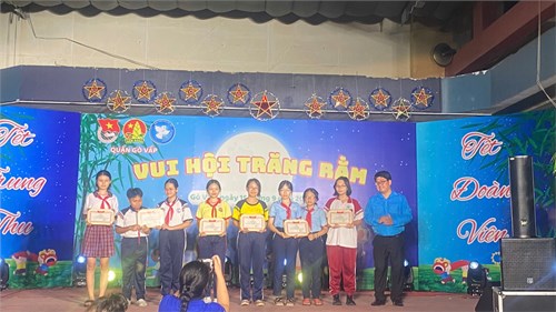 Liên đội THCS Quang Trung đạt giải Nhất hội thi trang trí Lồng đèn - Chương trình  Vui hội trăng rằm  năm 2024