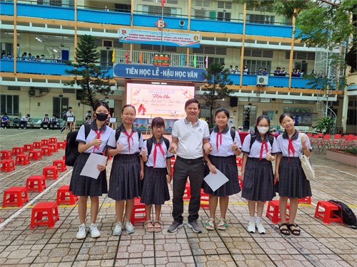 Chúc mừng học sinh trường THCS Quang Trung đã xuất sắc đạt giải trong Hội thi  Văn hay chữ tốt  cấp quận năm học 2024-2025.