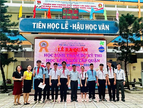 Lễ Ra quân học sinh tham dự kì thi Học sinh giỏi cấp Quận năm học 2024-2025