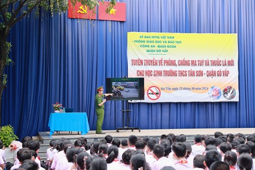 Tuyên truyền về phòng, chống ma tuý và thuốc lá mới cho học sinh trường thcs tân sơn