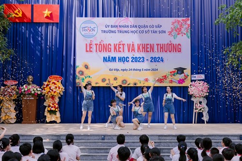 Lễ tổng kết và khen thưởng năm học 2023-2024 part 4