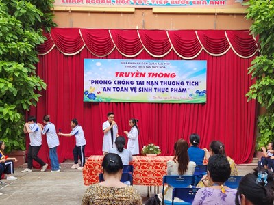 Trường THCS Tân Thới Hòa phối hợp với Trạm y tế phường Tân Thới Hòa thực hiện chuyên đề :   PHÒNG CHỐNG TAI NẠN THƯƠNG TÍCH VÀ AN TOÀN VỆ SINH THỰC PHẨM 
