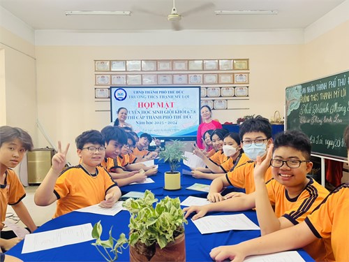 Trường THCS Thạnh Mỹ Lợi tổ chức họp mặt Đội tuyển học sinh giỏi 6,7,8 dự thi cấp thành phố Thủ Đức năm học 2023 - 2024