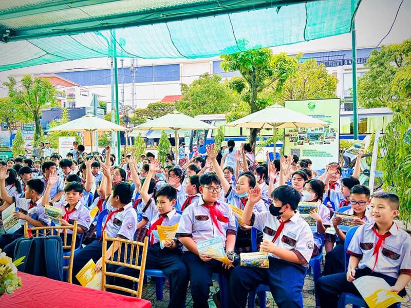 Phụ nữ là để yêu thương