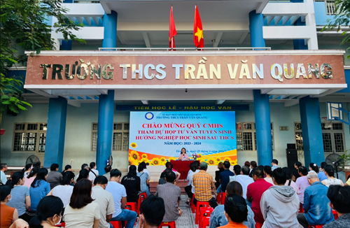 Họp Cha mẹ học sinh Khối 9 về tư vấn tuyển sinh 10