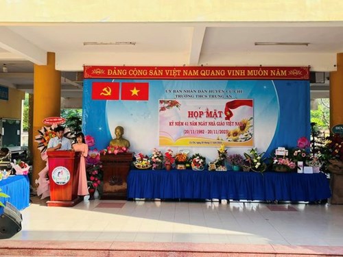 Họp mặt kỷ niệm 41 năm ngày Nhà giáo Việt Nam (21/11/1982 - 20/11/2023)