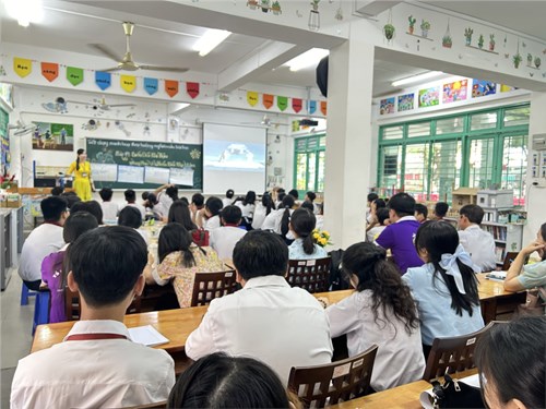 Một số hình ảnh tiết dạy theo hướng NCBH ngày 16/01/2024_Bài dạy minh họa: Bài 14. Biến đổi khí hậu và ứng phó với biến đổi khí hậu (tiết 1)_GV thực hiện: cô Phan Huỳnh Diệu