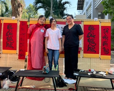 Hội thi viết Thư pháp chữ Việt với Chủ đề:  Nét bút mừng xuân  tại trường THPT Võ Văn Kiệt.