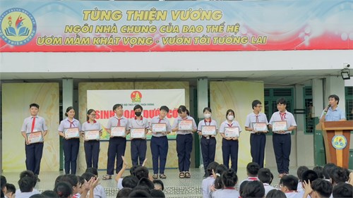 Hình ảnh sinh hoạt dưới cờ Tuần 27
