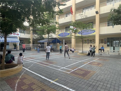Cuộc thi Cầu lông  - Chào mừng ngày Quốc Tế Phụ Nữ 8/3 của trường THCS Văn Thân năm 2024
