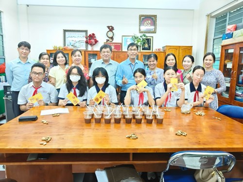 Chúc mừng, động viên đội tuyển HSG của trường chuẩn bị cho kỳ thi HSGTP
