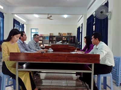 Sinh hoạt chuyên môn tháng 3 lần 1 tổ công nghệ - tin học