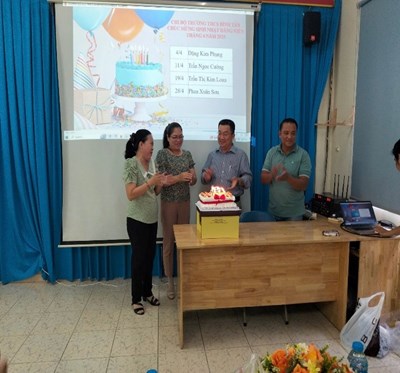 Họp chi bộ tháng 4/2025