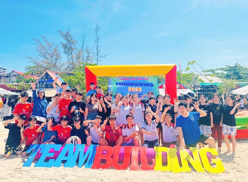 Tiến về biển lớn, đội ta trưởng thành