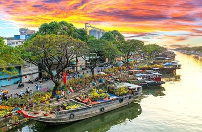 Điểm hội tụ sắc màu ẩm thực việt