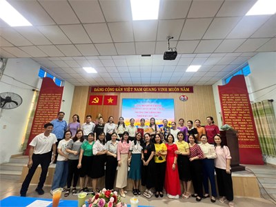 Trao quyết định chỉ định Bí thư Chi bộ trường Trung học cơ sở Bình Thọ, nhiệm kỳ 2025 – 2027
