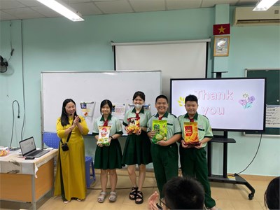 Thao giảng môn Tiếng Anh, lớp 8/5, cô giáo Nguyễn Thị Mỹ Phương.
Unit 7 - Reading