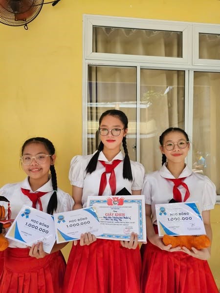 Cuộc thi “Tiếng hát chim hoạ mi” cấp Quận đạt giải khuyến khích bảng THCS