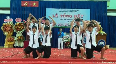 Tam ca   Mùa hè tuyệt vời   (nhóm múa lớp 6a8)