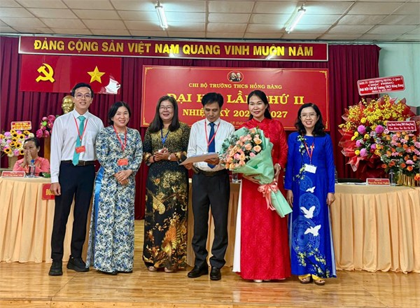 Đại hội Chi bộ trường Hồng Bàng lần thứ II nhiệm kỳ 2025 - 2027