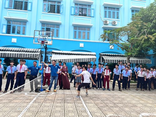 Công đoàn trường Trung học cơ sở Huỳnh Văn Nghệ tổ chức hội thi Pickleball cấp trường chào mừng kỷ niệm ngày Nhà giáo Việt Nam 20/11