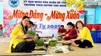 Hoạt động gói bánh chưng  Mừng Đảng - Mừng Xuân Ất Tỵ 2025 