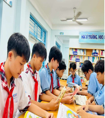 Hoạt động đọc sách tại thư viện năm học 2024-2025