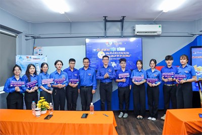 Chi đoàn trường THCS Kiến Thiết tham gia các hoạt động trong hành trình  Sẵn sàng sống số - Lập trình tương lai  do Quận Đoàn 3 tổ chức
