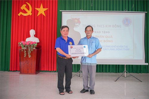Chuyến công tác xã hội của Trường THCS Kim Đồng tại xã Tân Thuận Đông, TP. Cao Lãnh, Đồng Tháp