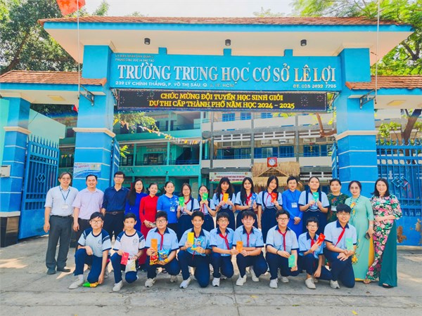 Đội tuyển học sinh giỏi trường THCS Lê Lợi dự thi cấp Thành phố năm học 2024 - 2025