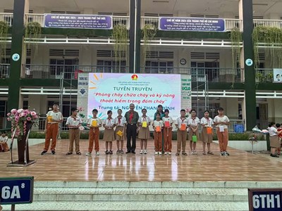 Tuyên truyền phòng cháy chữa cháy và kỹ năng thoát hiểm trong đám cháy