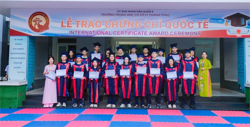 Lễ trao chứng chỉ MOS năm học 2024 - 2025