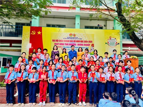 Đại hội cháu ngoan bác hồ năm học 2024 - 2025 của trường thcs lý tự trọng