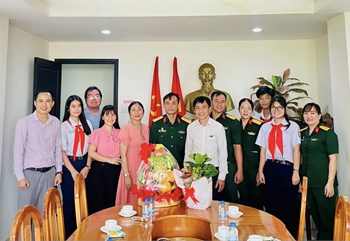 Thăm hỏi và chúc mừng tại Trạm khách quân đội T67 nhân dịp kỷ niệm 80 năm ngày thành lập Quân đội Nhân dân Việt Nam (22/12/1944 - 22/12/2024)