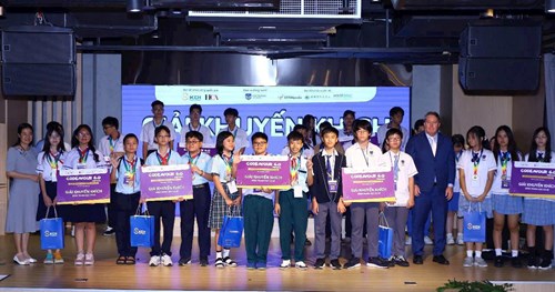 🎉🌟🏆 Chúc mừng các em học sinh xuất sắc đạt thành tích cao trong cuộc thi Codeavour 6.0 - Vòng Quốc gia 🏆🌟🎉