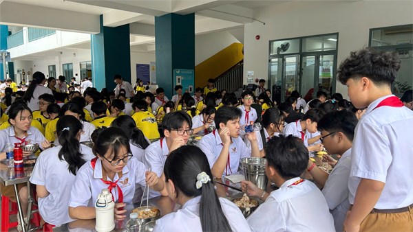 Thực đơn tuần 10 - HK2 (31/03/2025 - 04/04/2025)