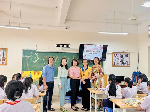 Trường thcs nguyễn huệ tổ chức thi nét vẽ xanh cấp trường năm học 2024-2025
