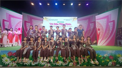 Liên hoan vũ điệu mùa xuân mừng Đảng mừng Xuân Ất Tỵ 2025