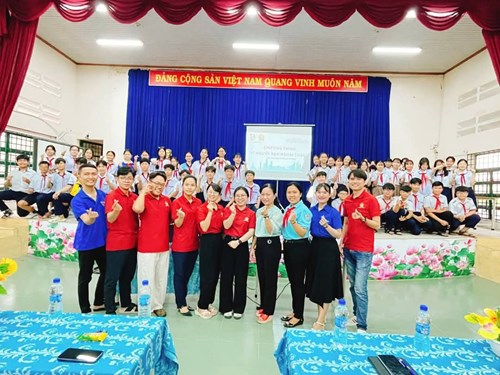 Chương trình  vì người bạn ngoại thành 