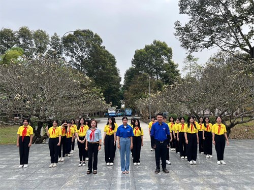 Trường THCS Phú Thọ tham quan học tập ngoại khóa tại khu di tích Lịch sử nhà tù Phú Lợi - Khu du lịch Đại Nam năm 2024