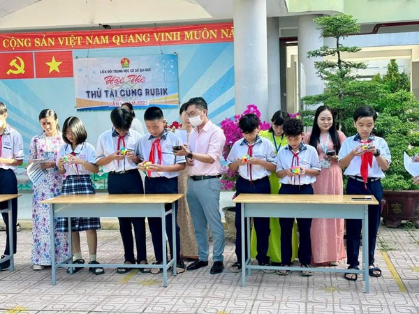 Thử tài Rubik lần 4