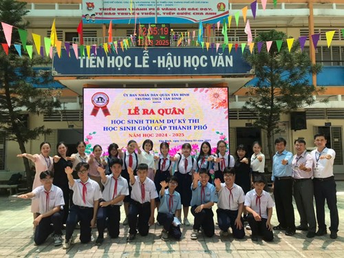 Lễ Ra quân Học sinh tham dự kì thi Học sinh giỏi cấp Thành phố năm học 2024-2025