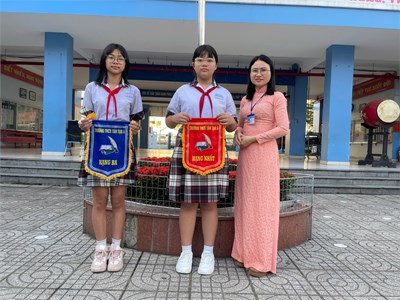 Sinh hoạt dưới cờ tuần 23