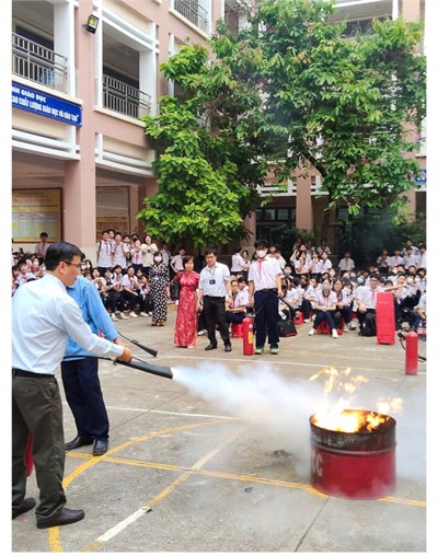 Trường THCS Tân Thới Hòa tổ chức tập huấn PCCC